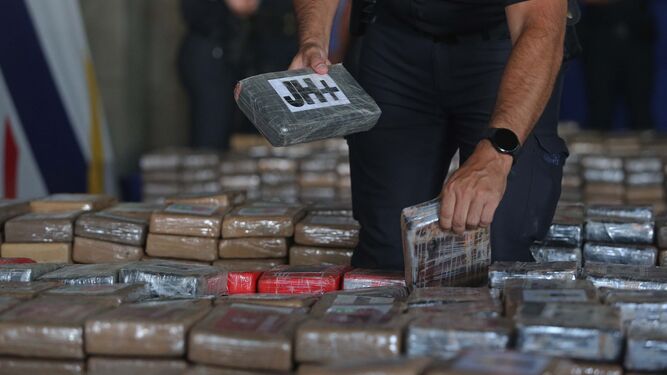 Tabletas de cocaína intervenidas en Algeciras.