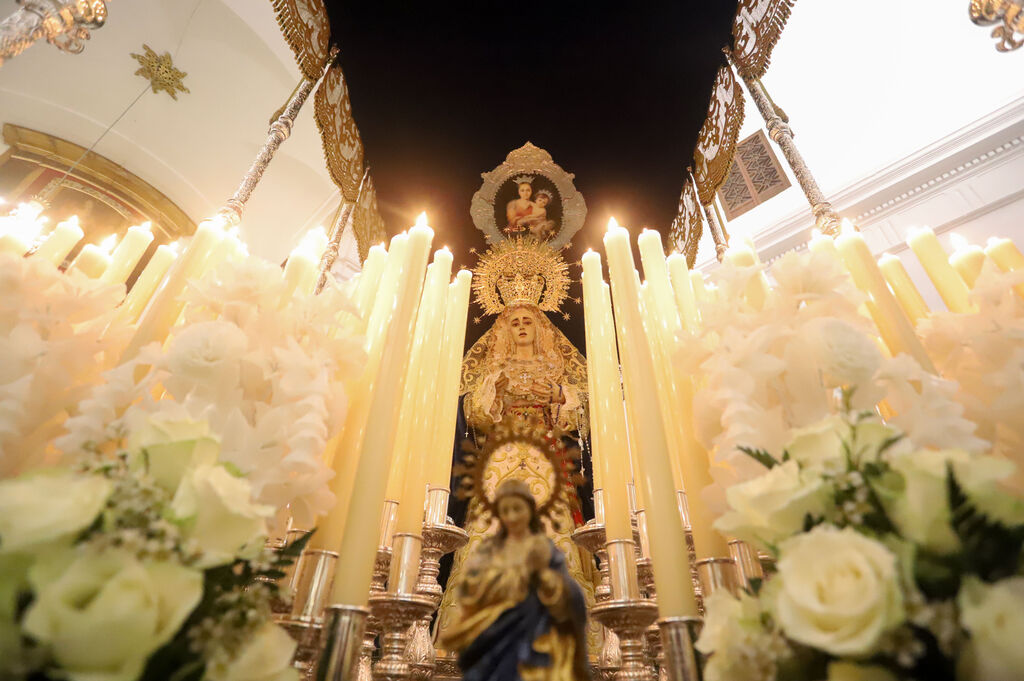 Fotos del Mi&eacute;rcoles Santo en Los Barrios: Medinaceli y Virgen de la Paz