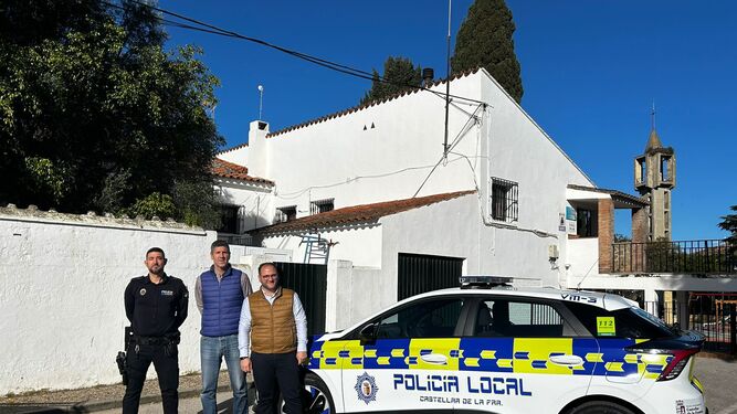 El nuevo vehículo eléctrico de la policía local de Castellar
